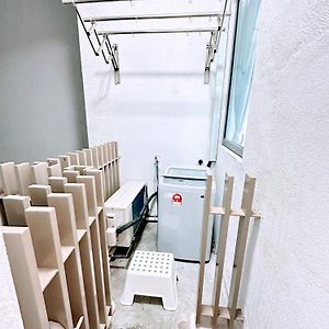 Queen Studio